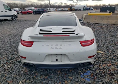 2015 Porsche 911 Turbo z USA, uszkodzony, nr VIN WP0AD2A92FS166227